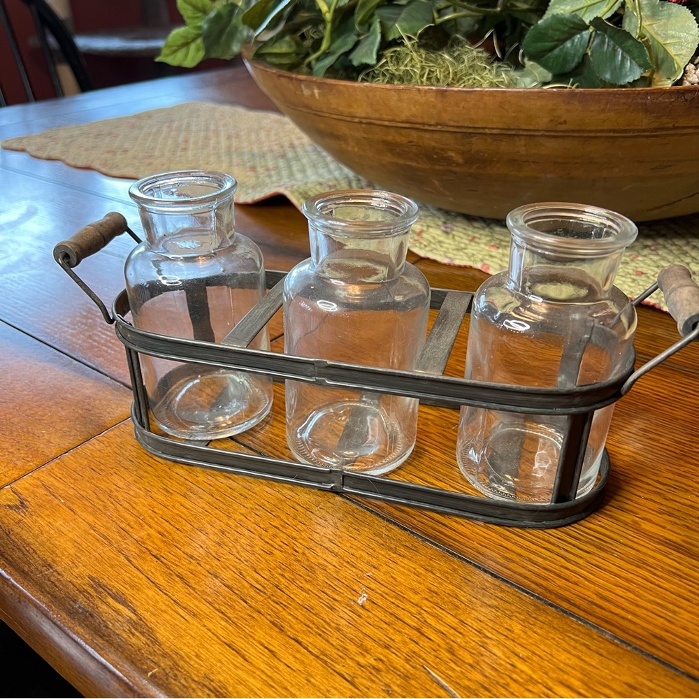 Farmhouse glass triple vase shelf decor